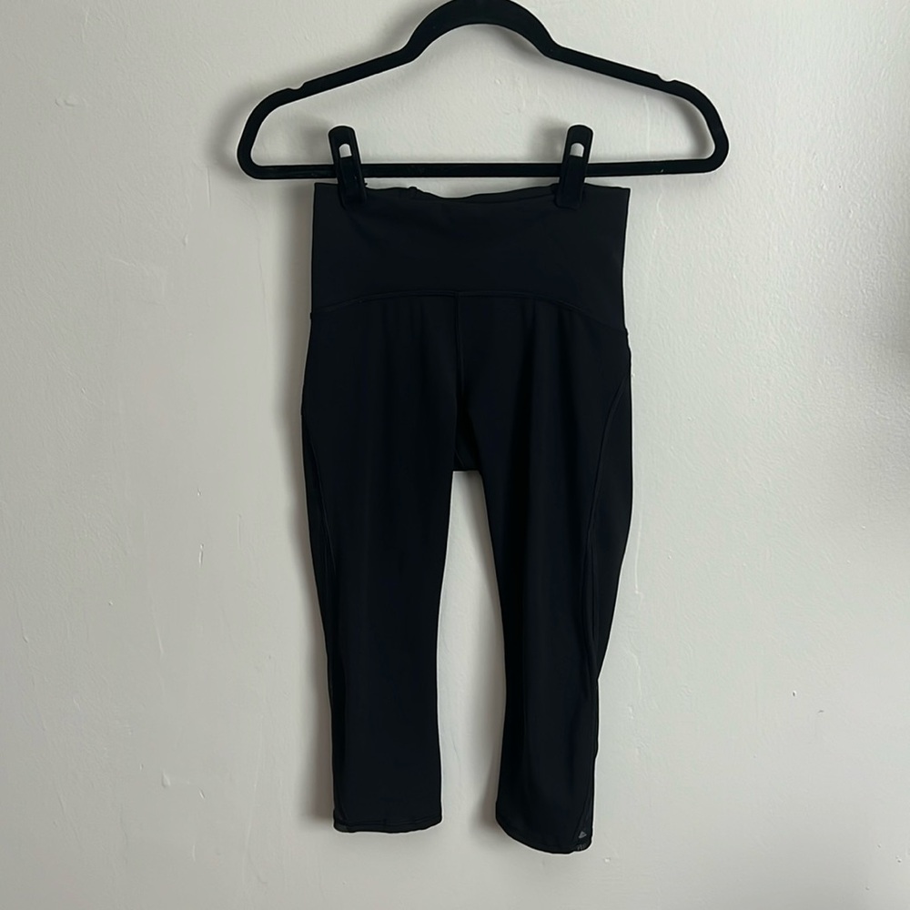 Black Lululemon 3/4 leggings